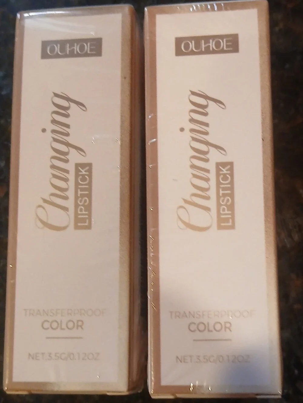 Changing Lipstick - Transferproof Color